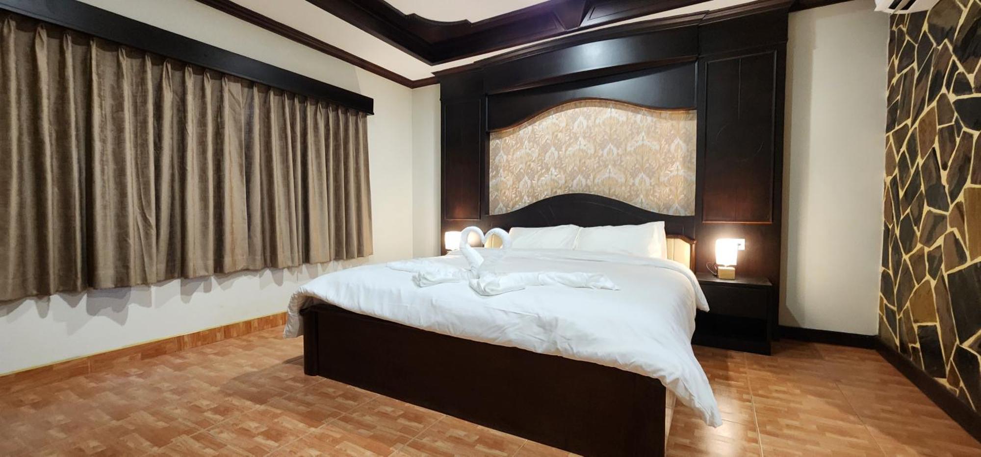 Arya Suites Patong Beach Экстерьер фото