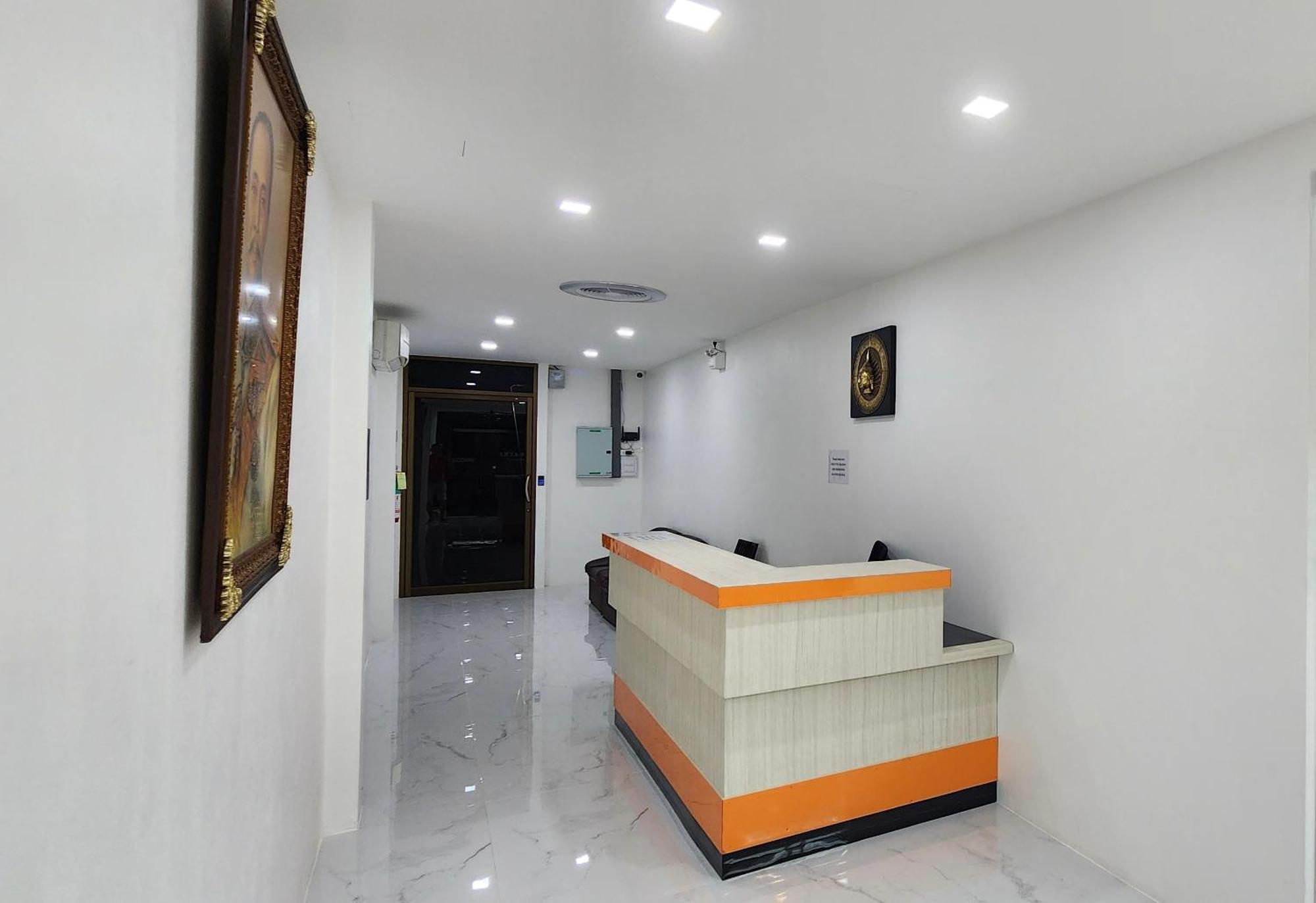 Arya Suites Patong Beach Экстерьер фото